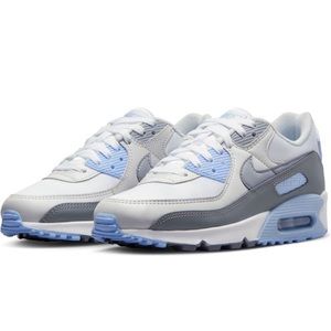 Nike Air Max Futura Sneaker